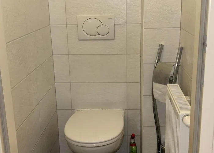 Two Double Bedrooms In Center *