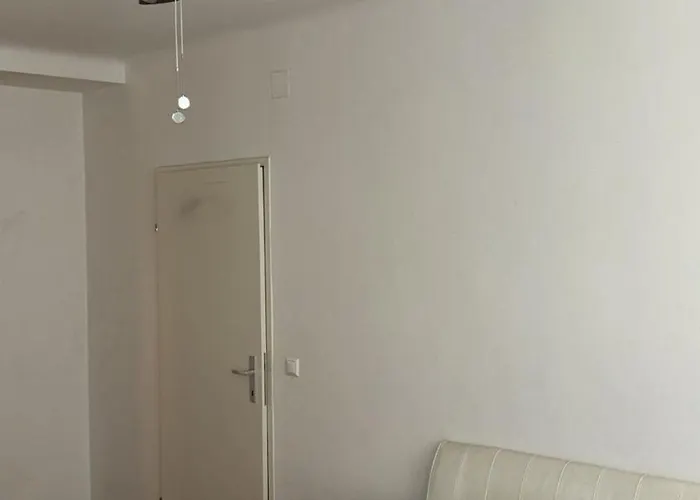 Two Double Bedrooms In Center Apartment